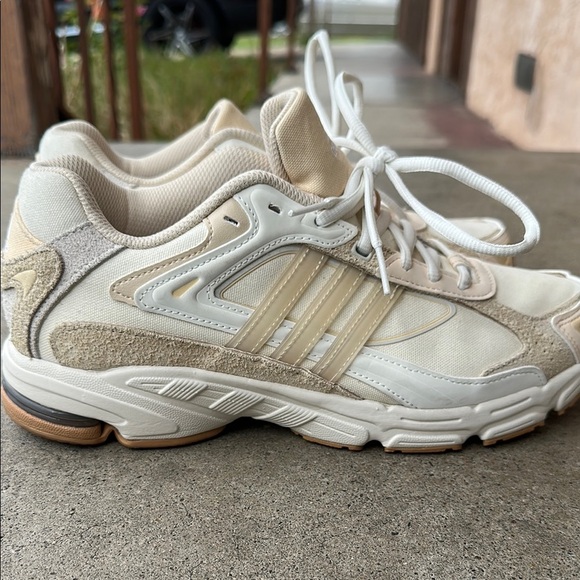 adidas Shoes - Adidas Response CL, off white/tan Women’s Shoes Size 10